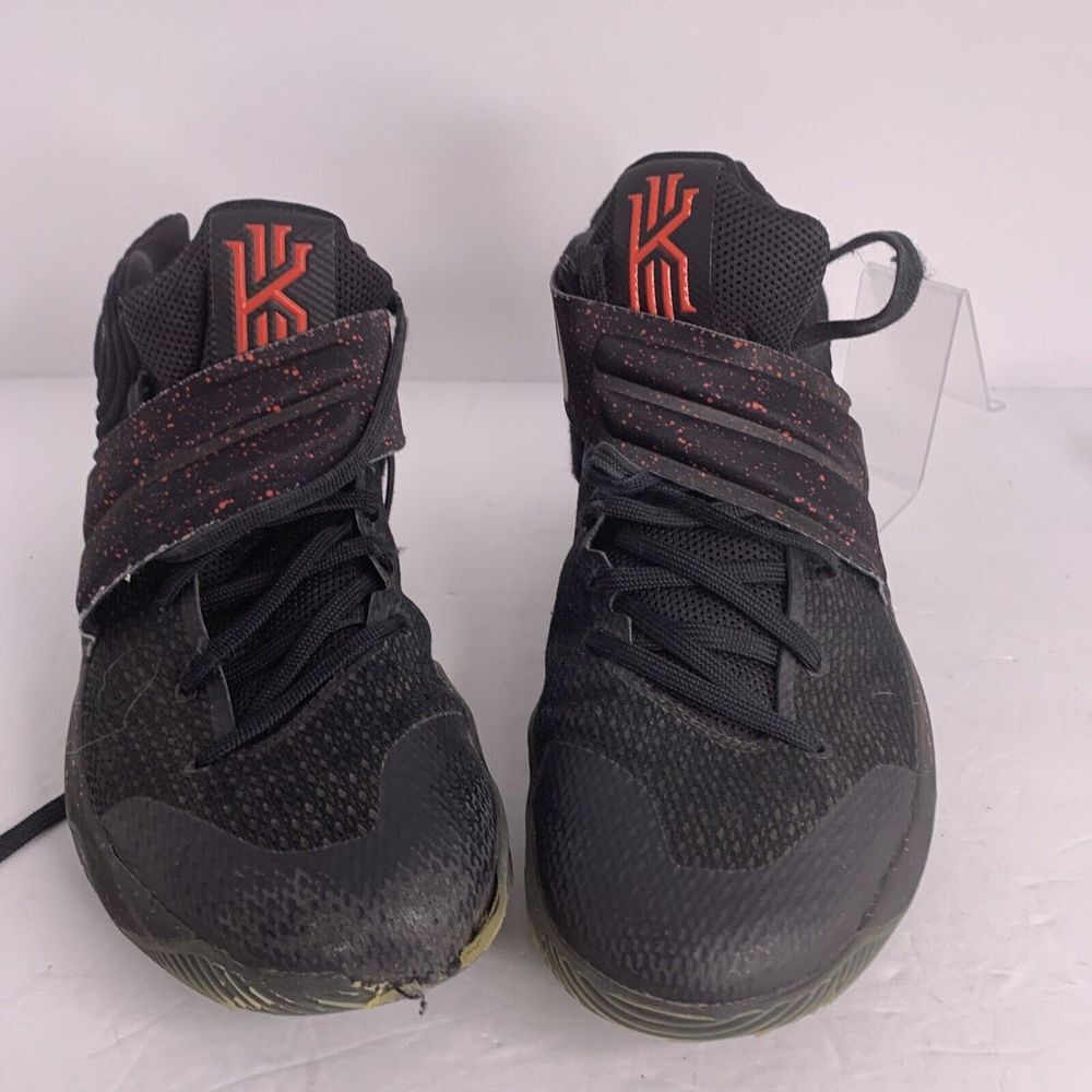 Nike Kyrie‎ 2 Wolf Pack Black Metallic Crimson Mens Size 12 Speckled